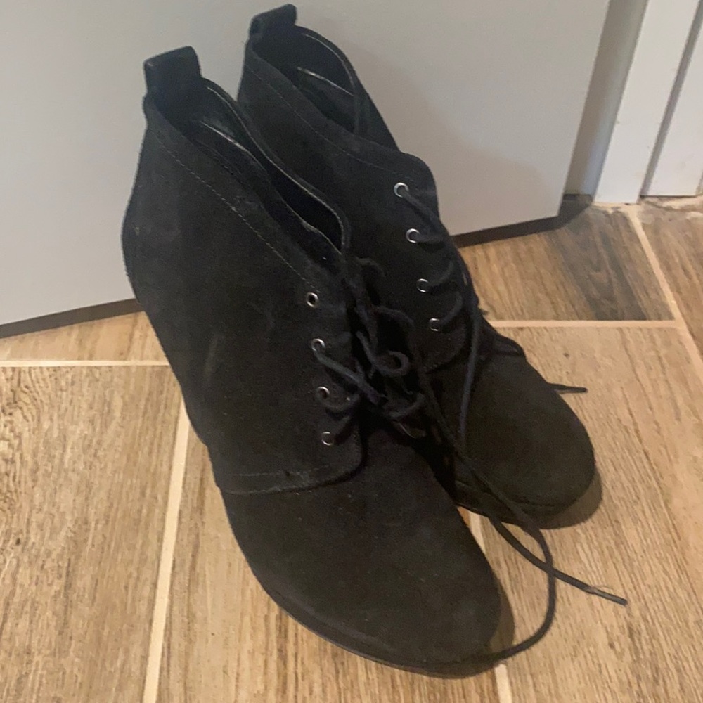 Jessica Simpson platform booties